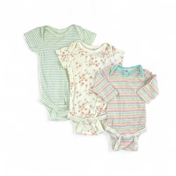 Gerber 3 pack of 0-3 month bodysuits - Picture 1 of 2